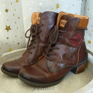 Pikolinos Embroidered Lace-Up/Zip Ankle Boots